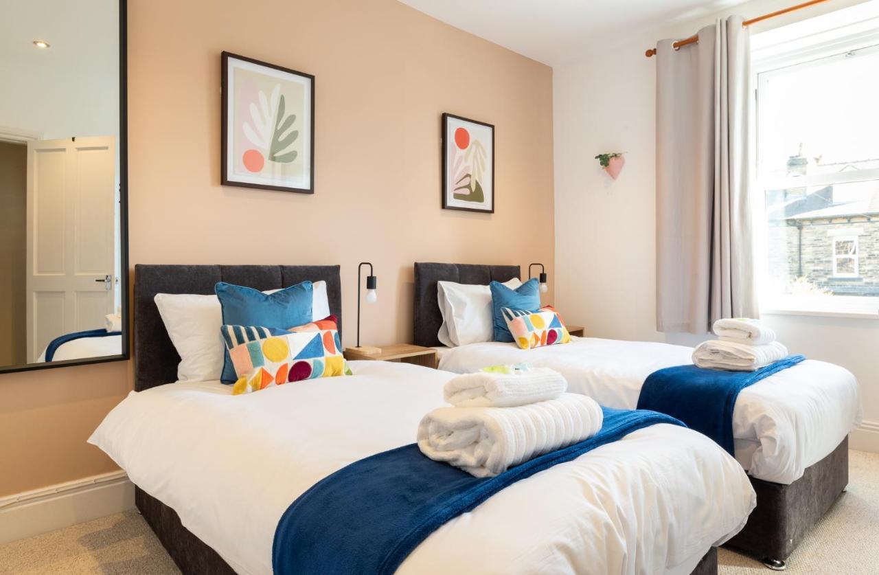 Beautiful 3 Bedroom Townhouse Χαρογκέιτ Εξωτερικό φωτογραφία